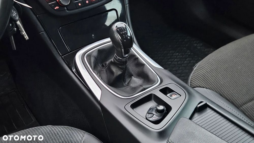 Opel Insignia 1.8 Cosmo - 12