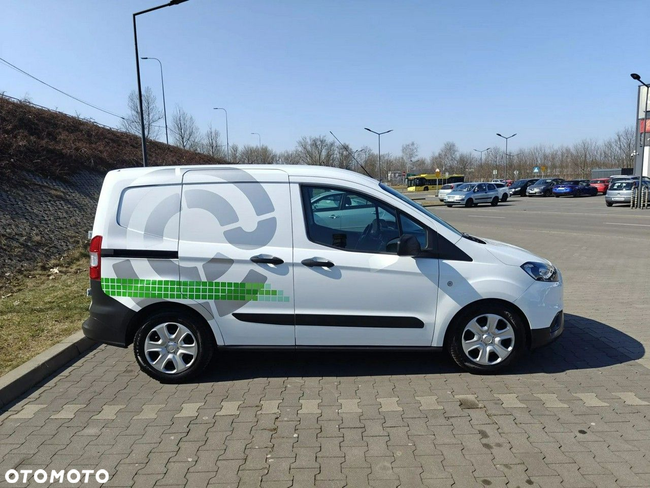 Ford Transit Courier 1.5 TDCi Trend - 19