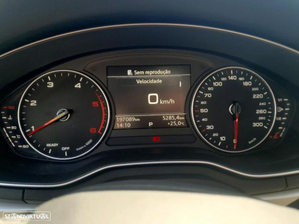 Audi A4 Avant 2.0 TDI S tronic - 5