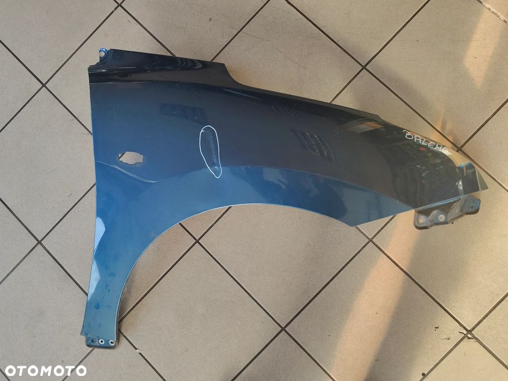 Suzuki Baleno II prawy błotnik przedni - 1