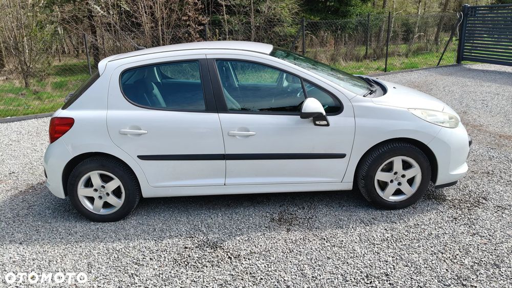 Peugeot 207 1.4 - 2
