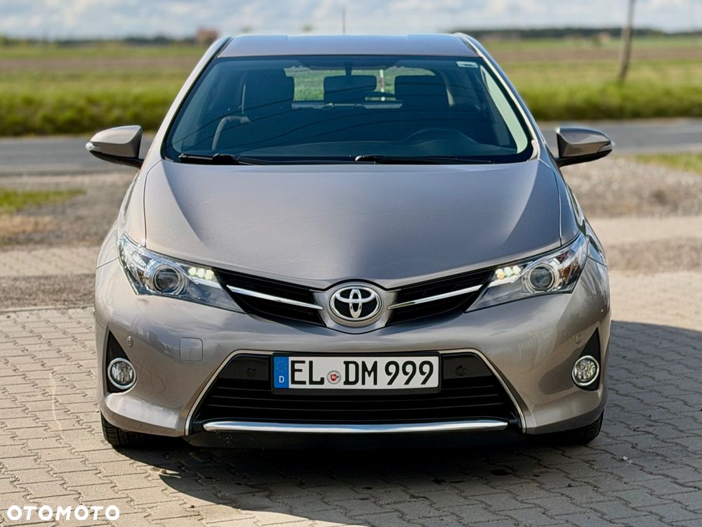 Toyota Auris 1.4 D-4D Life Plus - 26