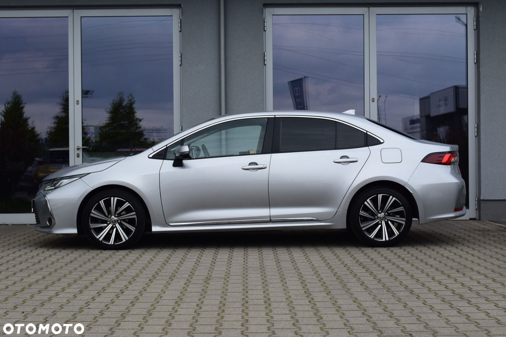 Toyota Corolla - 5