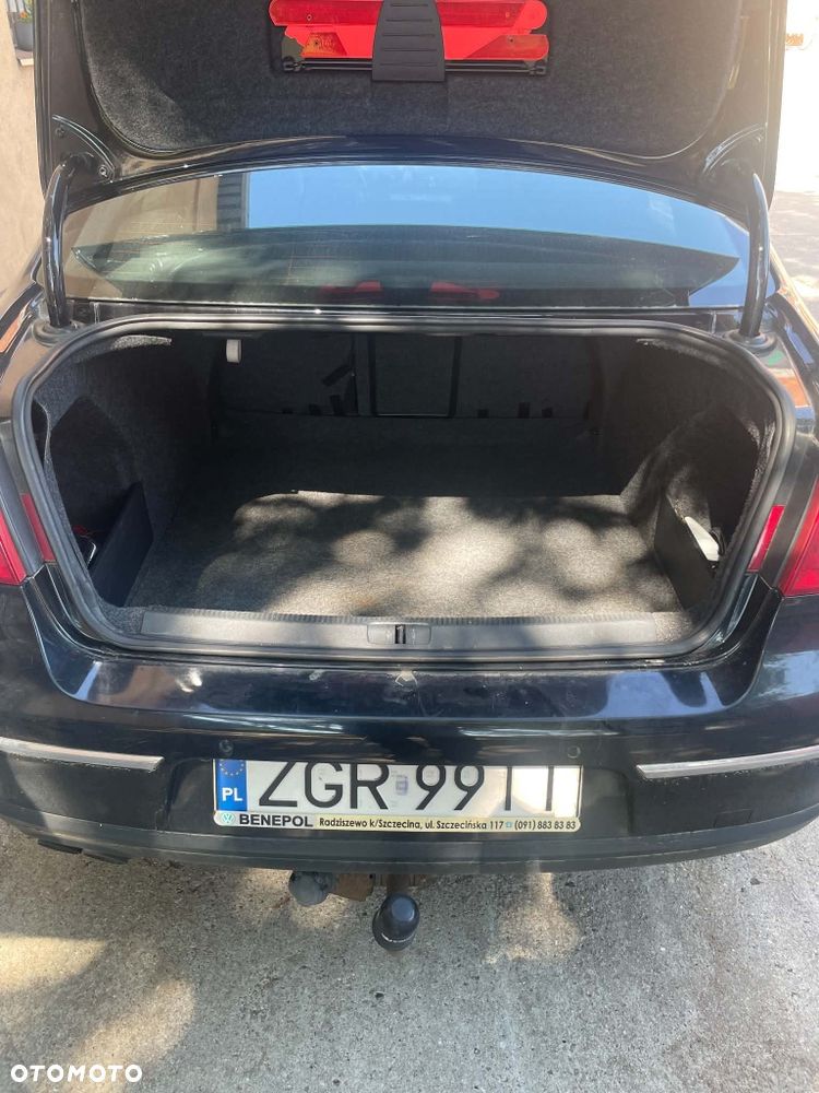 Volkswagen Passat - 8