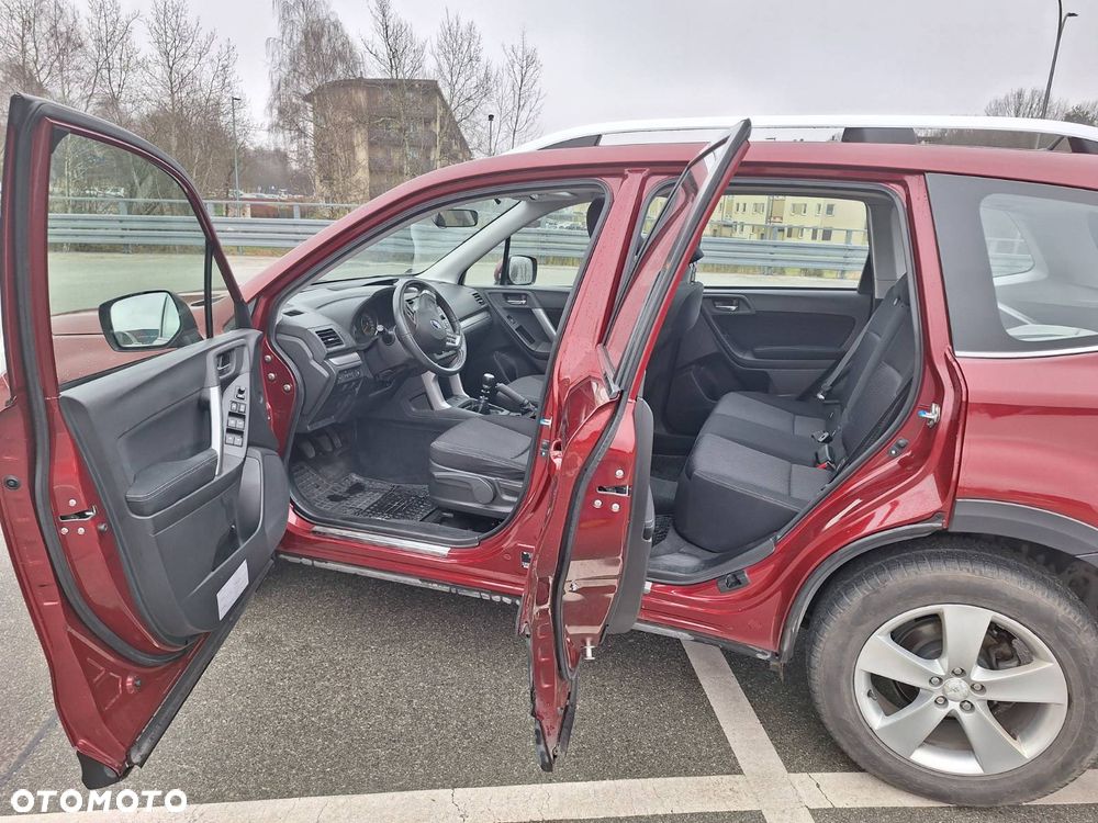 Subaru Forester 2.0i Exclusive - 8