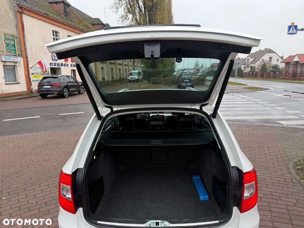 Skoda Superb 2.0 TDI DSG Exclusive - 17