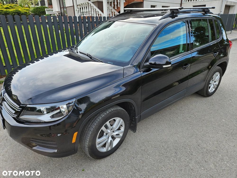 Volkswagen Tiguan - 1