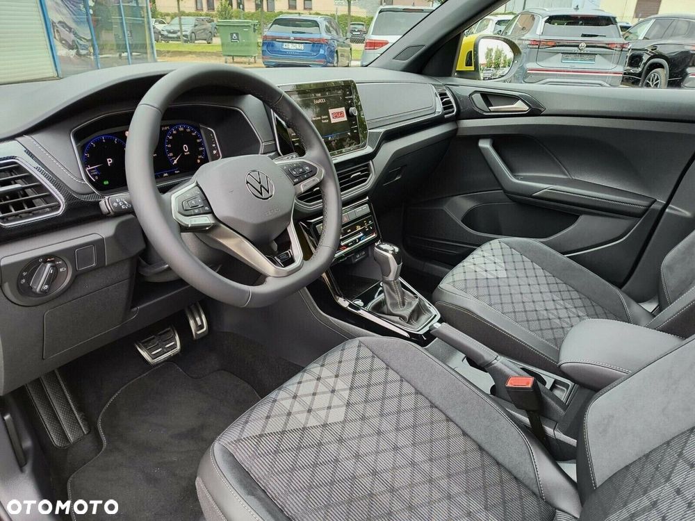 Volkswagen T-Cross - 13