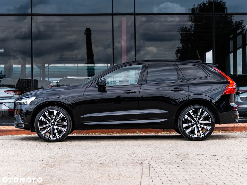 Volvo XC 60 B4 D Ultimate Dark - 17