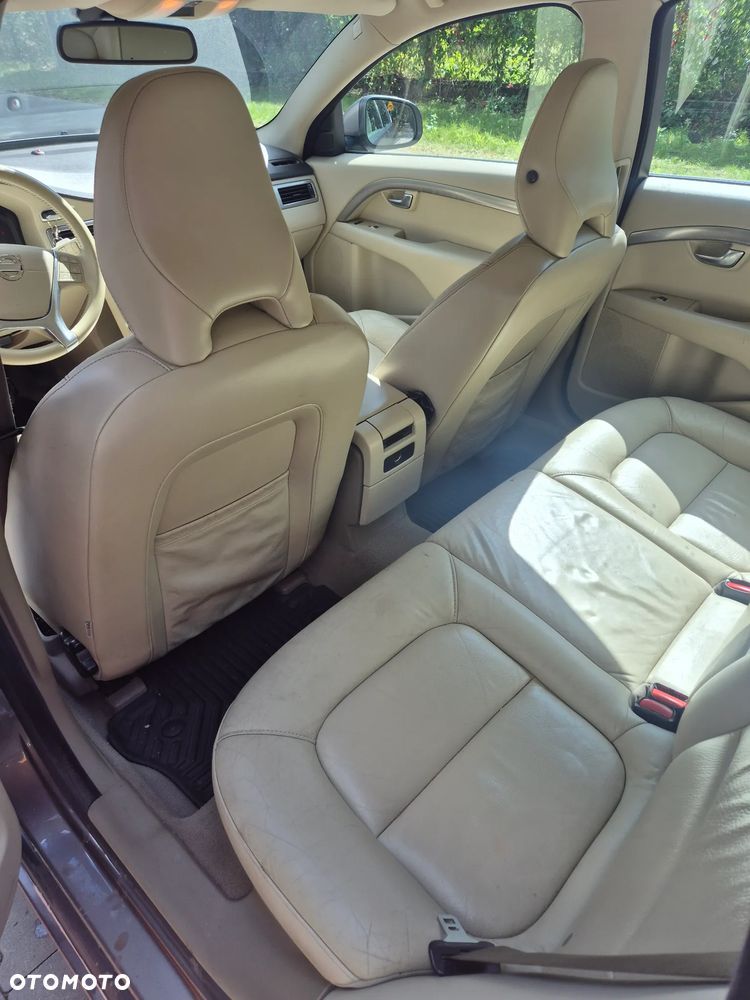 Volvo V70 2.0D Momentum - 7