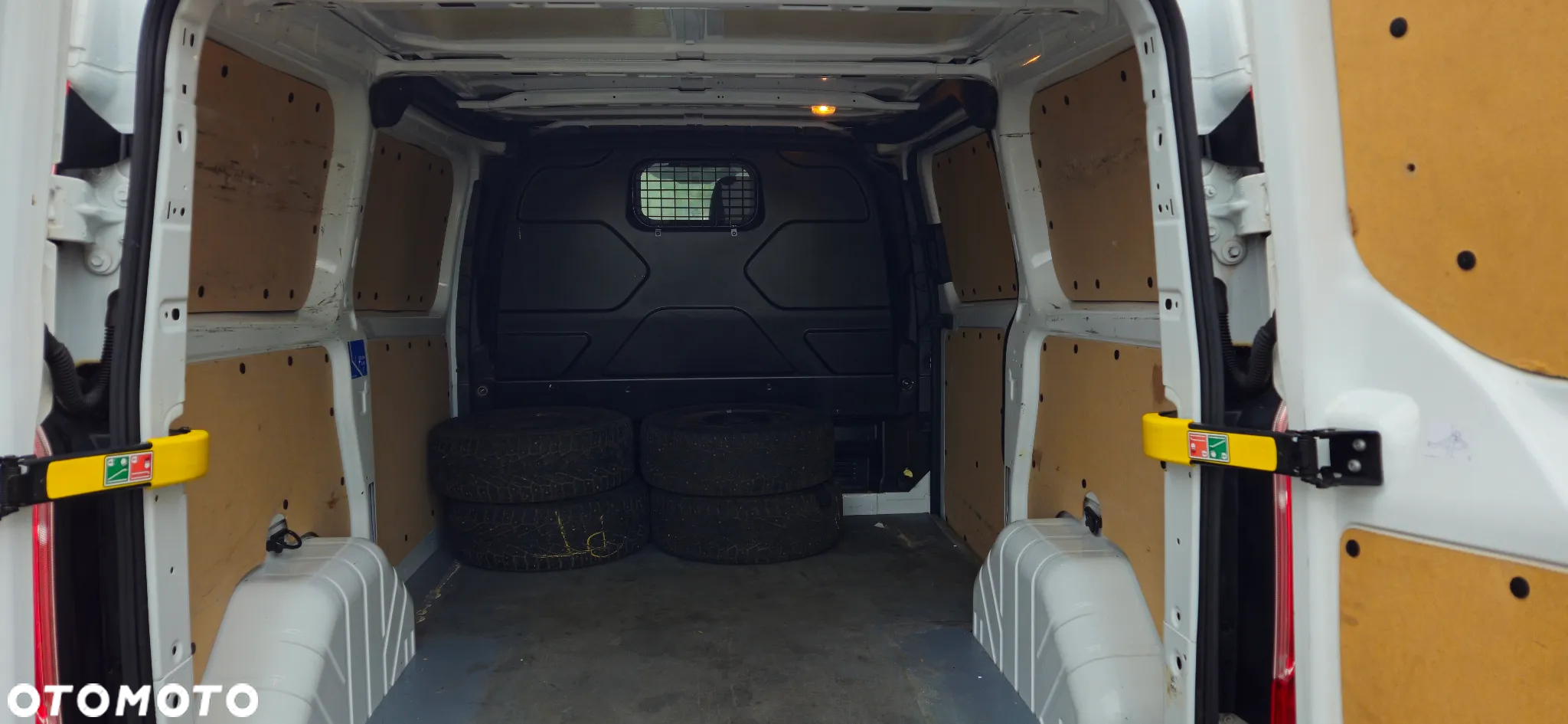 Ford Transit Custom - 10