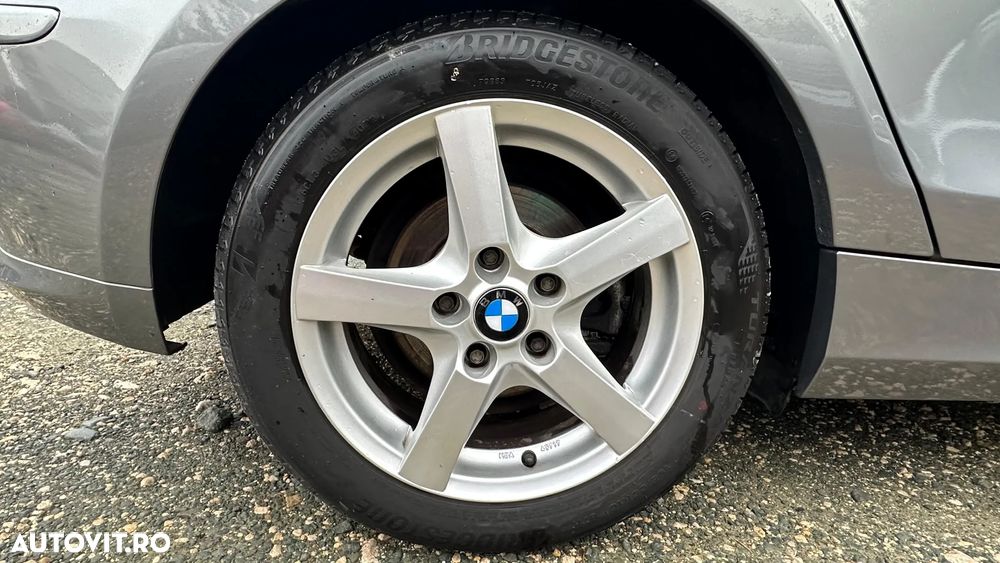 BMW Seria 1 116i - 25