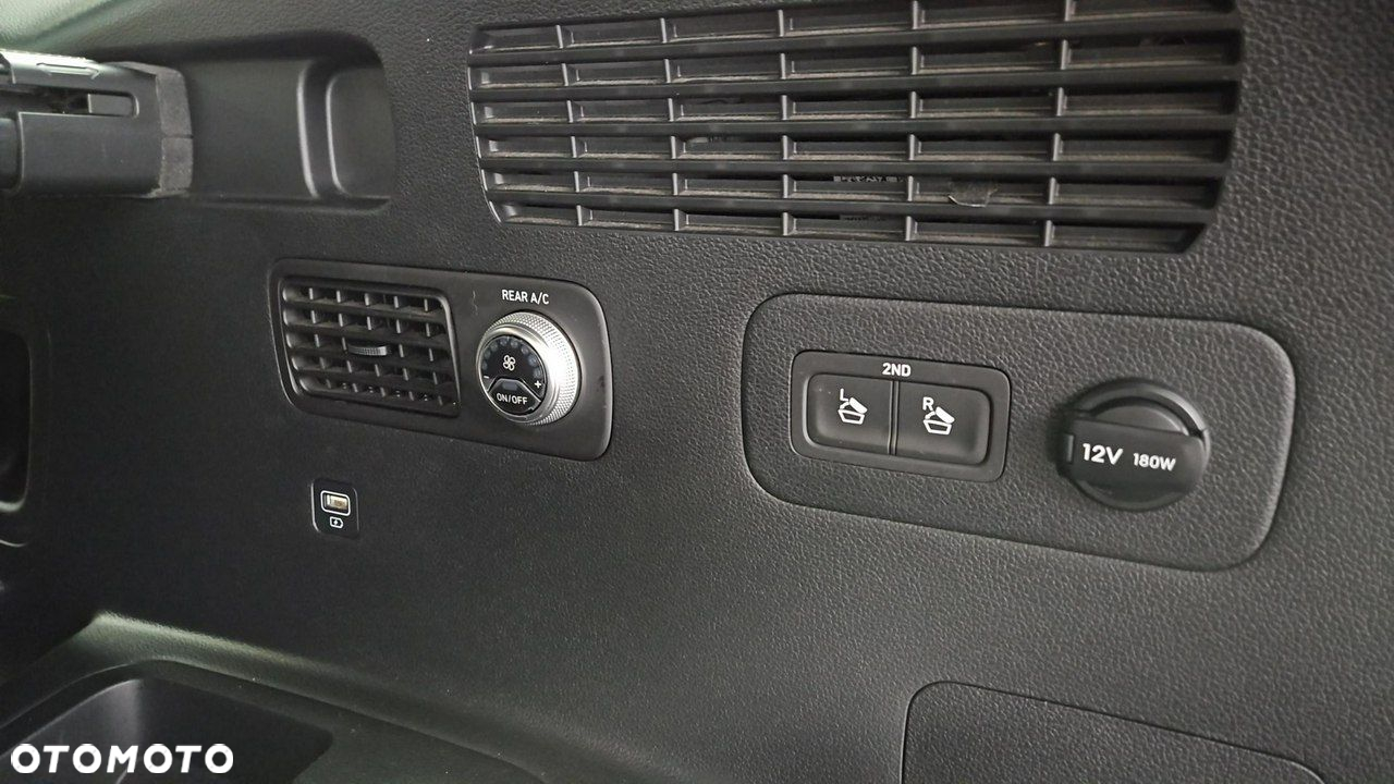 Hyundai Santa Fe - 25
