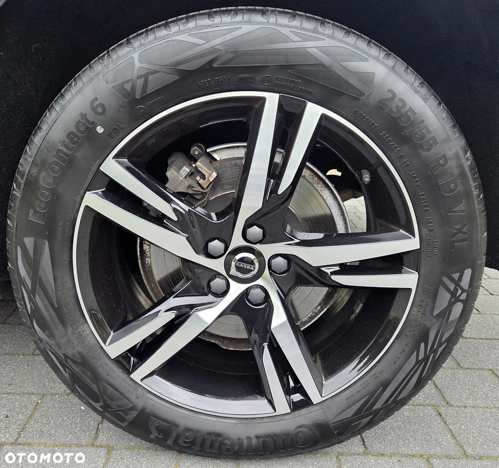 Volvo XC 60 B4 D Ultimate Dark - 24