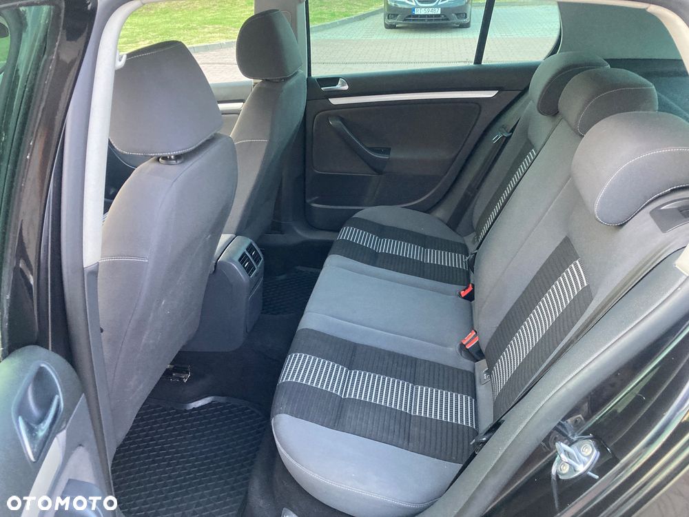 Volkswagen Golf 1.6 Comfortline - 10