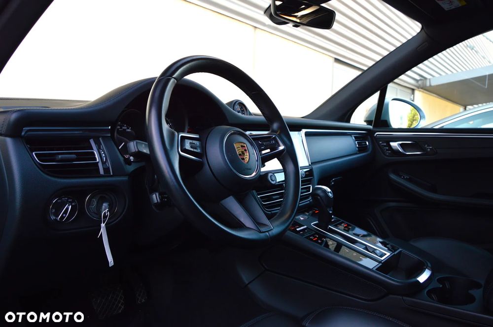 Porsche Macan Standard - 14