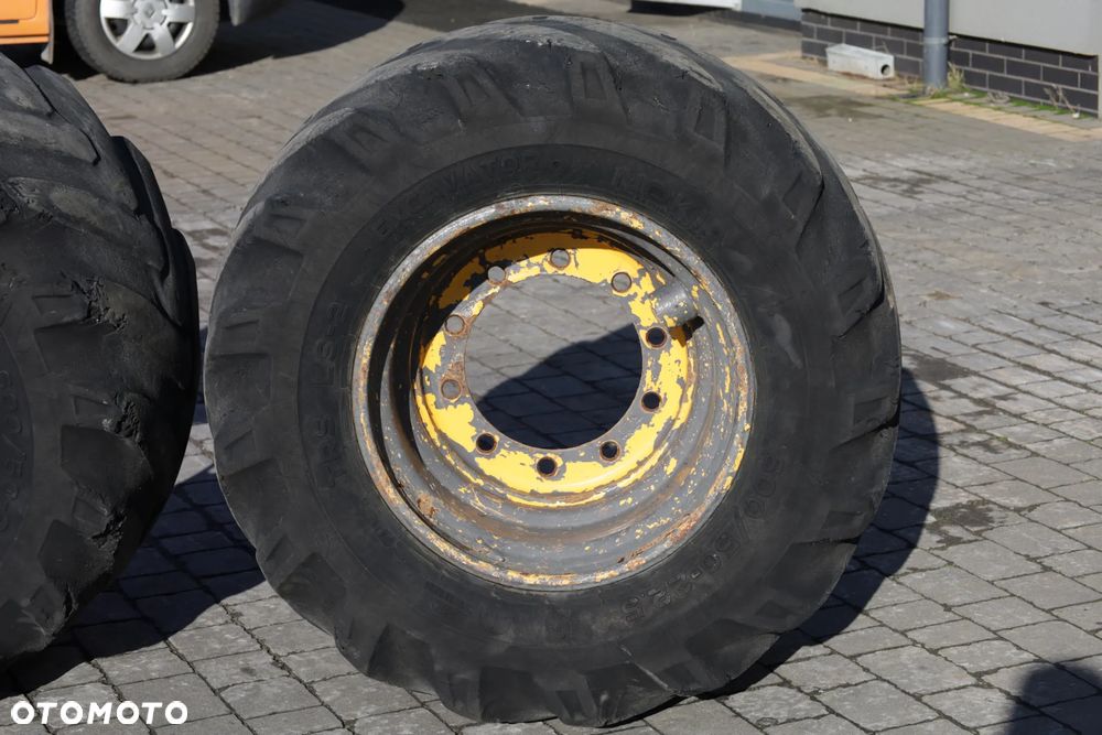Koła R22.5 Nokian 600/50- 22.5 do koparki opony balony 20 płótna - 16