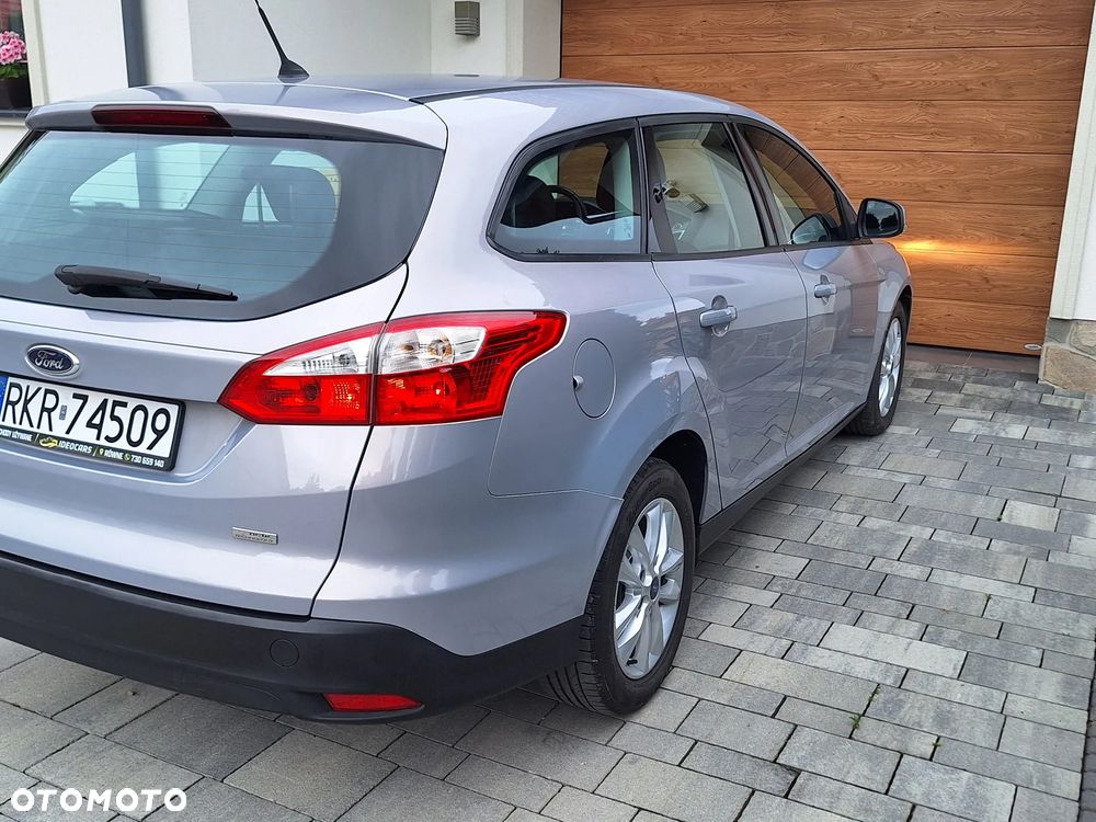 Ford Focus 1.6 TDCi ECOnetic 99g Start-Stopp-System Trend - 16