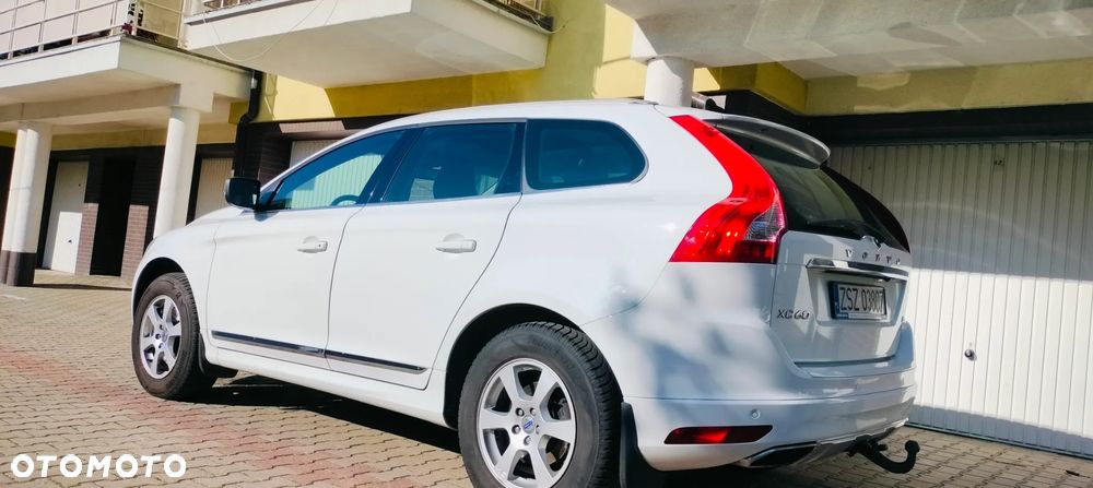 Volvo XC 60 D5 AWD Ocean Race - 12