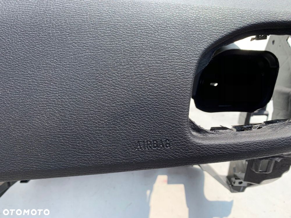 volvo v40 deska kokpit konsola poduszki pasy - 5