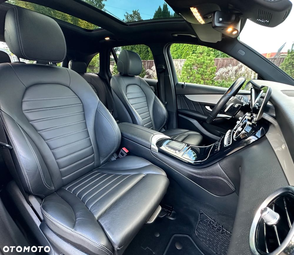 Mercedes-Benz GLC - 27