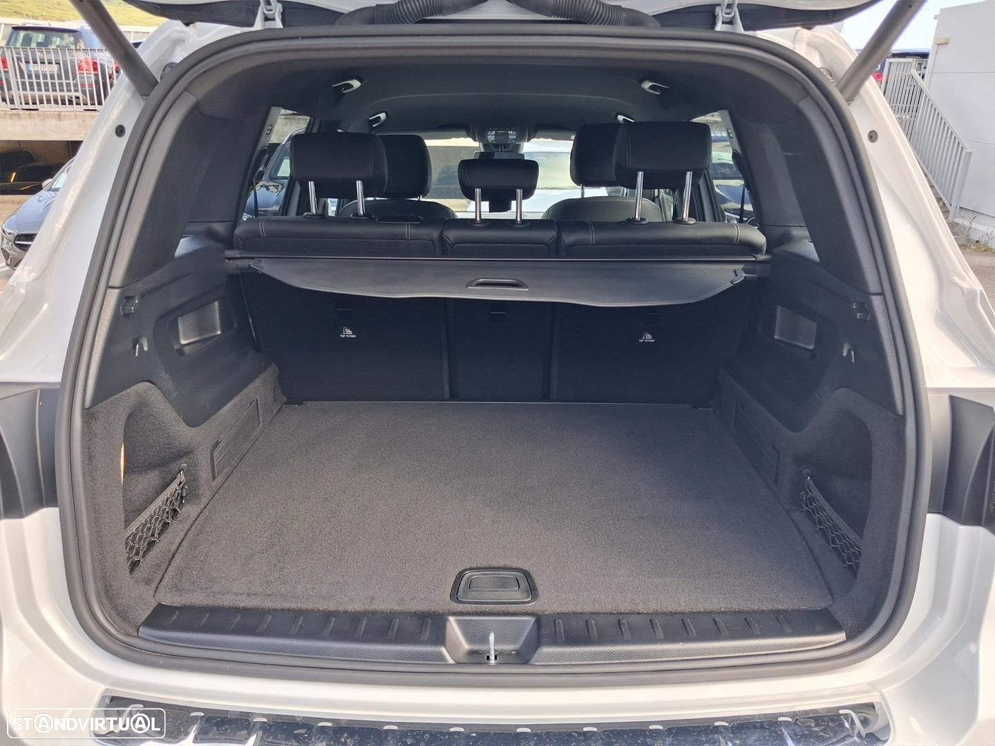 Mercedes-Benz GLB 180 d Progressive - 12
