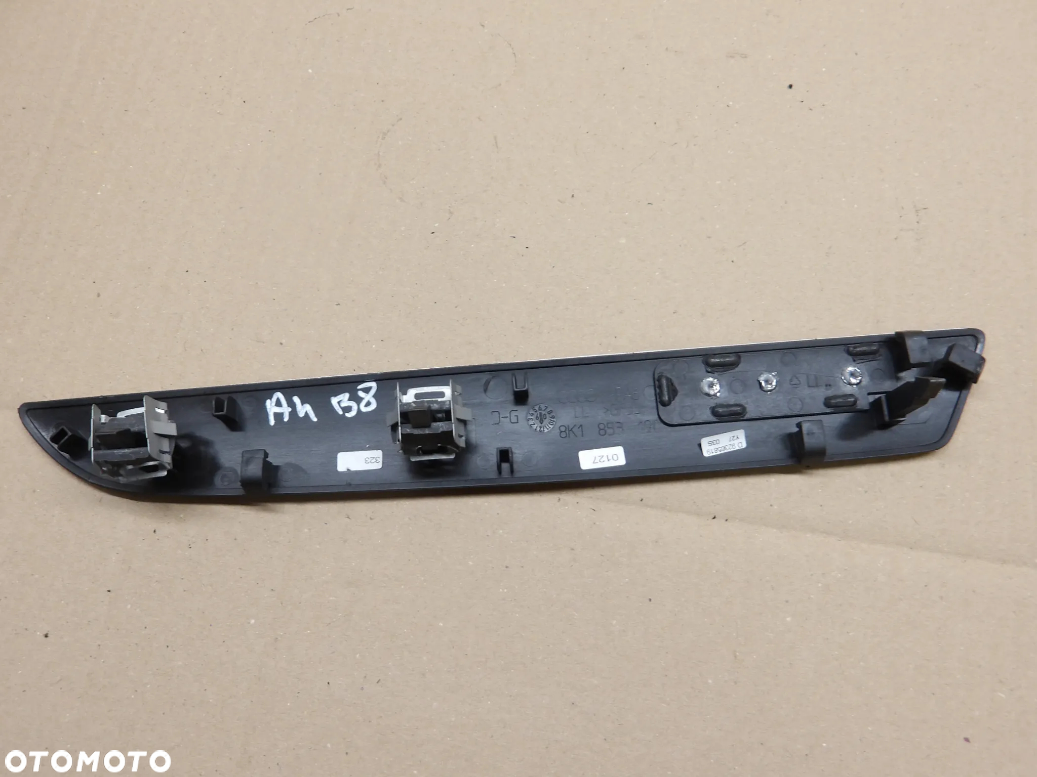 AUDI A4 B8 KOMBI 08-12 3.0TDI LISTWA DEKOR DESKI 8K1853190 - 2