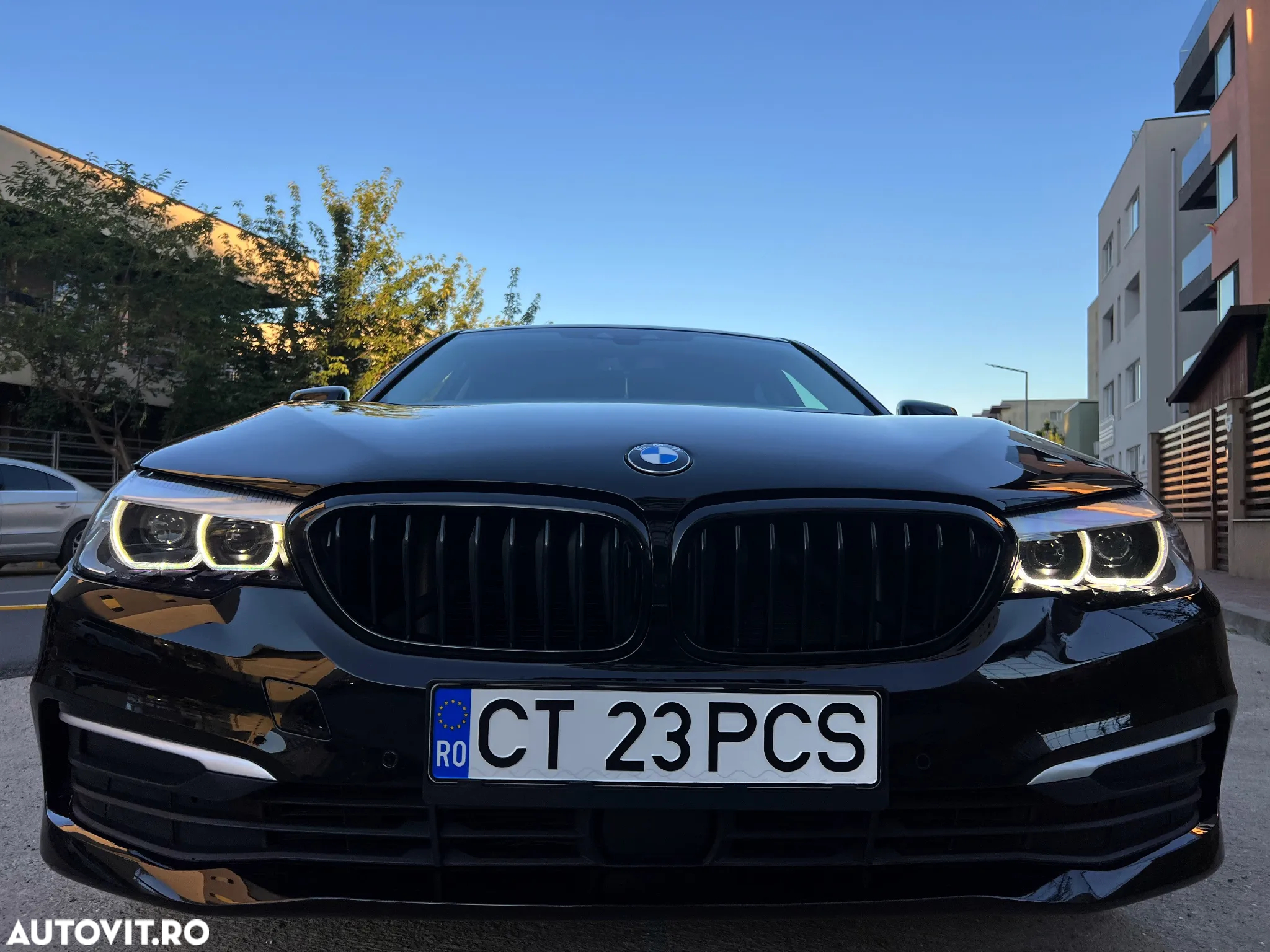 BMW Seria 5 520d AT - 31