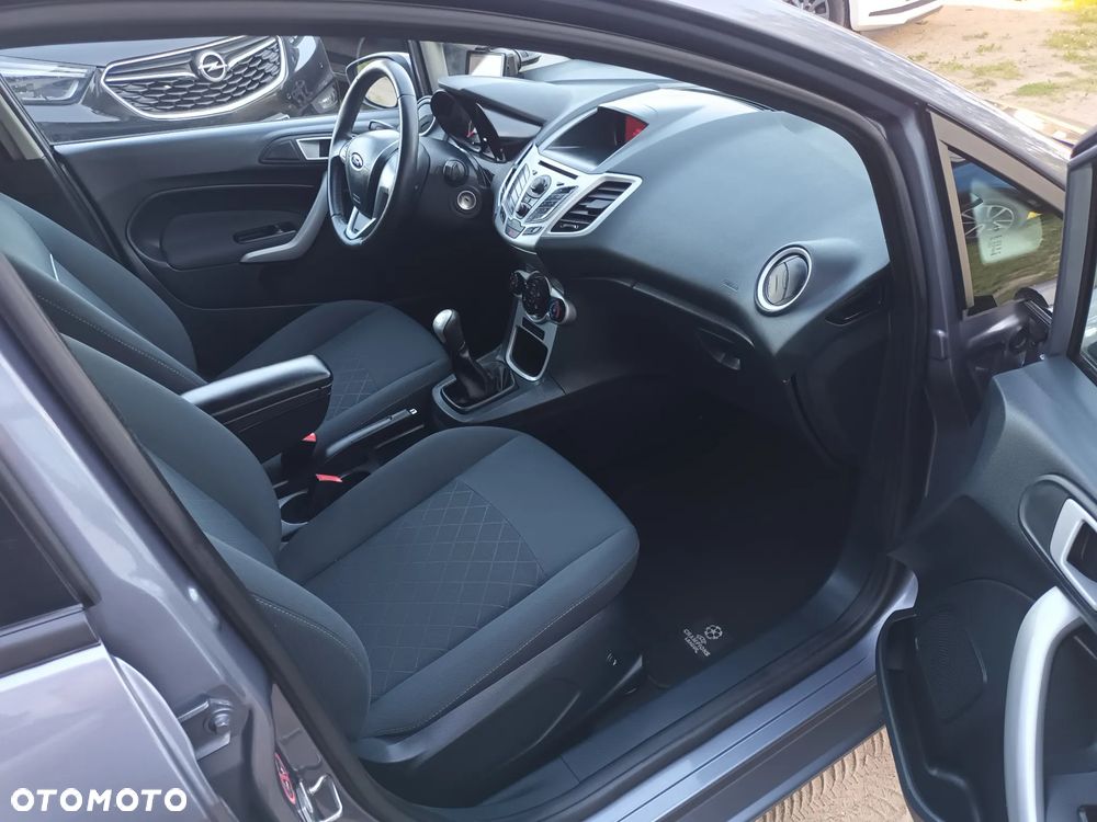 Ford Fiesta 1.25 Ghia EU5 - 21
