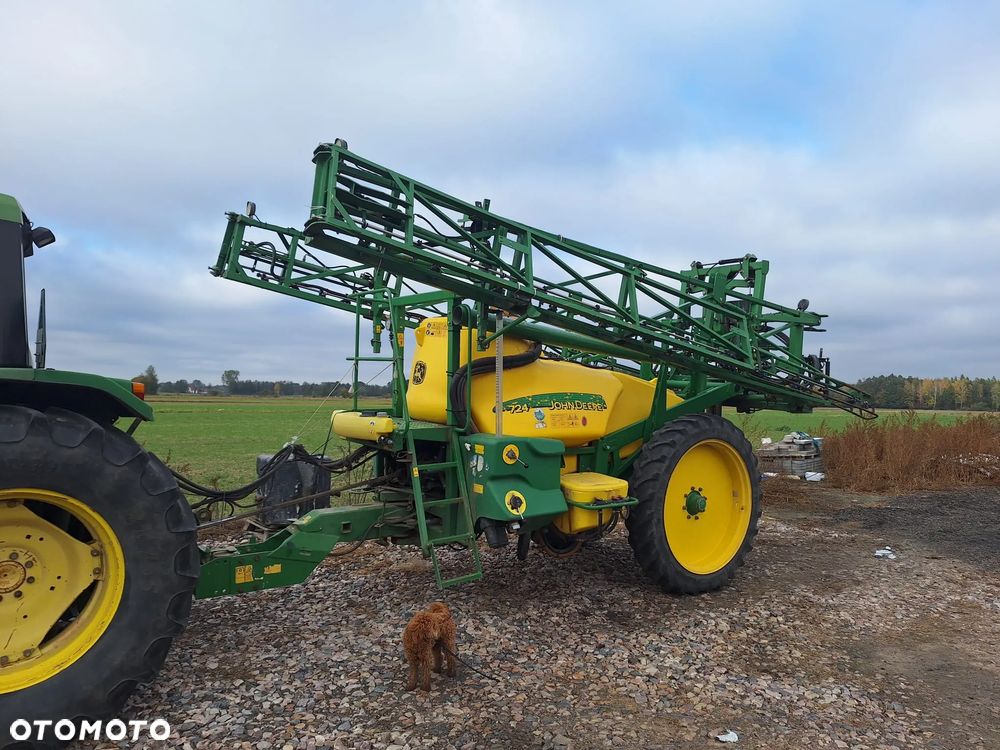 John Deere 724 - 2