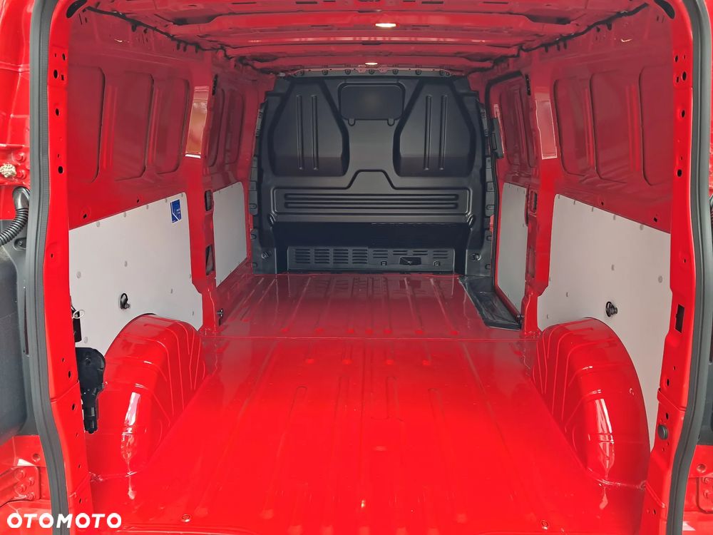 Volkswagen Transporter T7 - 12