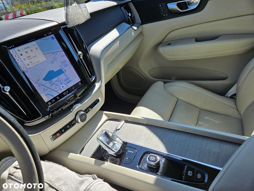 Volvo XC 60 T5 AWD Inscription - 3