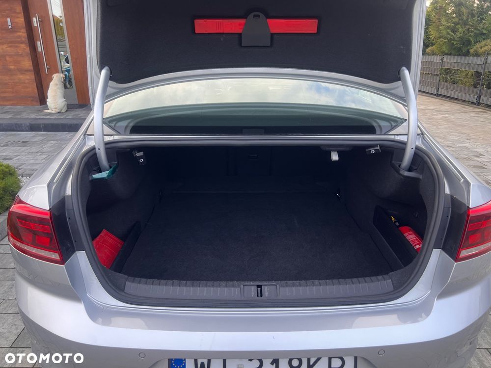 Volkswagen Passat 2.0 TDI EVO Business - 10