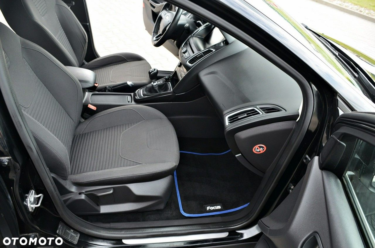 Ford Focus - 19