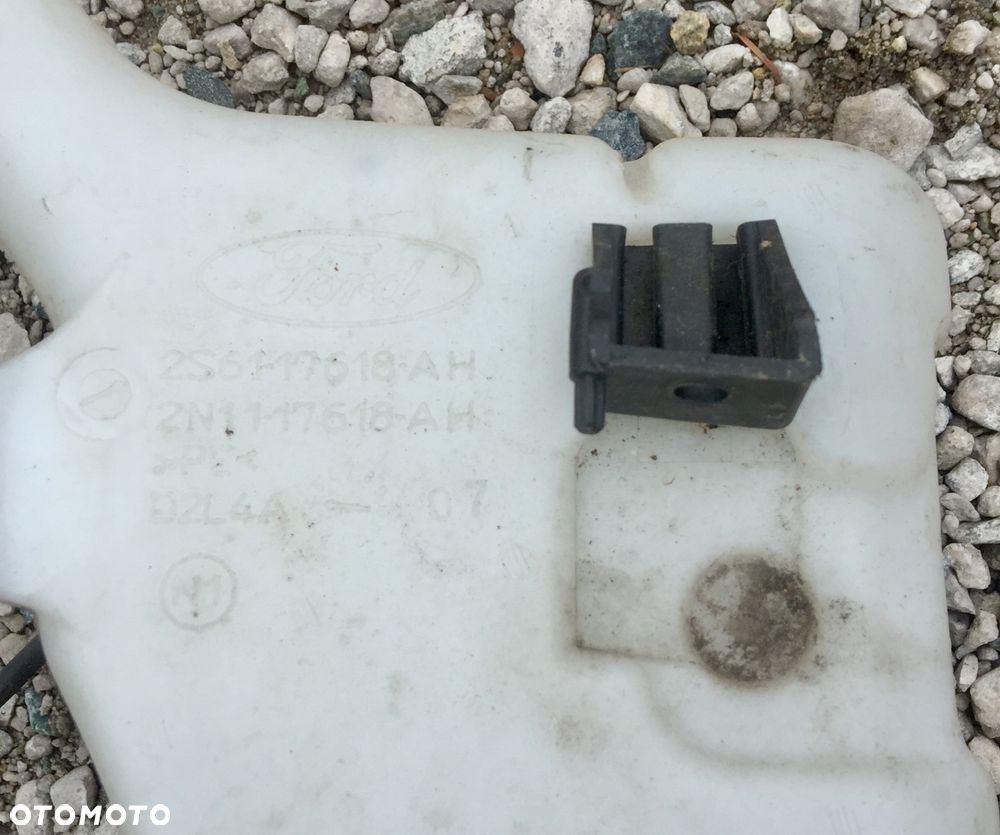 Mazda 2 DY DE DJ 3 BK BL BPBM 5 CR CW 6 gg Gy GH GJ GL cx-3 cx-30 cx-5 cx-7  zbiornik spryskiwaczy spryskiwacz zwykły xenon czujnik pompka zatyczka wężyki wszystkie Czesci - 7