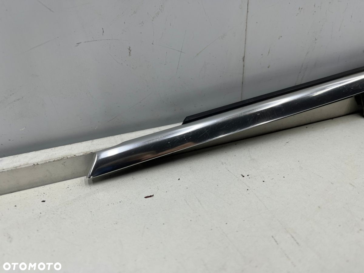Listwa Audi A6 C7 10-18r. LEWA przednia listwa zgarniająca zewnętrzna drzwi lewy przód 4g0853283 - 3