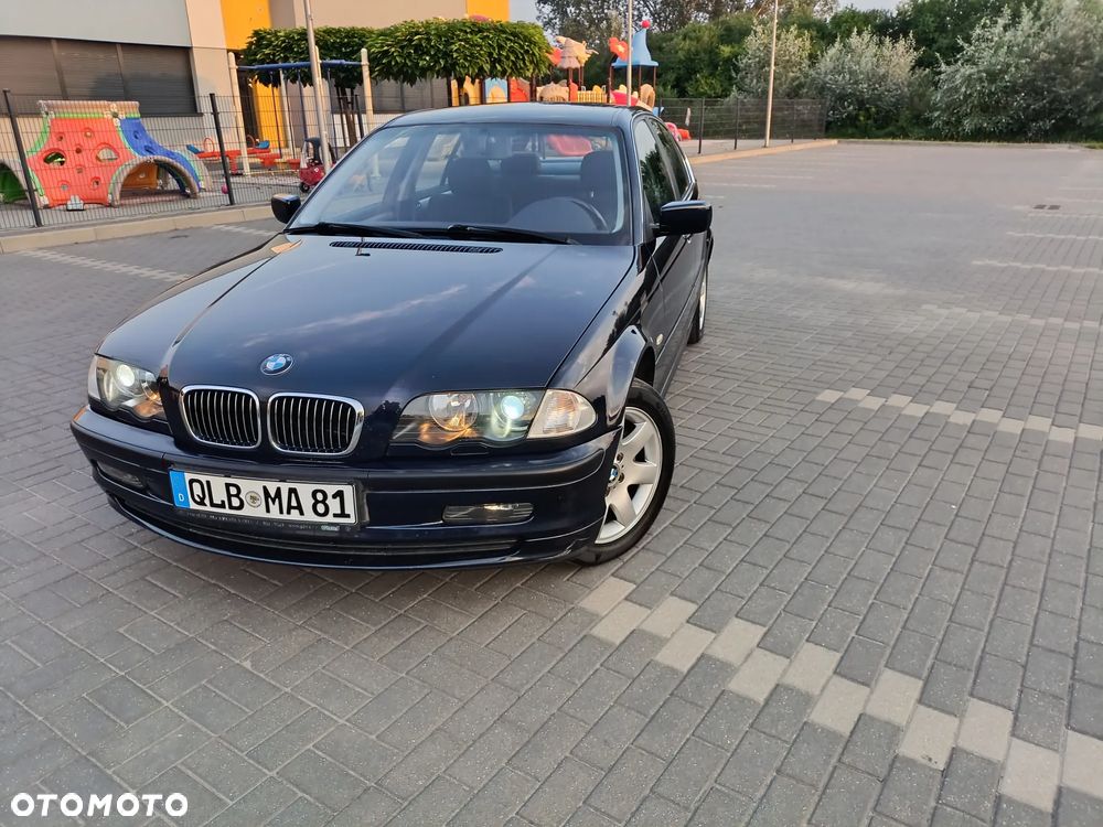 BMW Seria 3 320i Edition Exclusive - 23