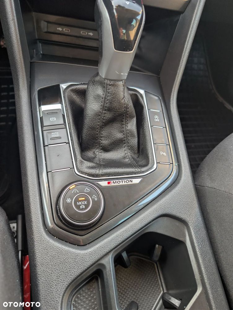 Volkswagen Tiguan 2.0 TSI 4Mot Life DSG - 16