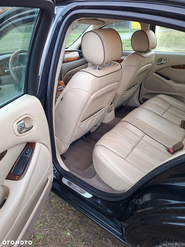 Jaguar S-Type 2.7 V6 D Executive - 28