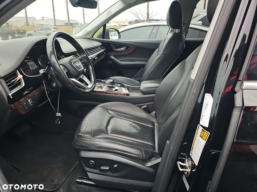 Audi Q7 3.0 TFSI Quattro Tiptronic - 7