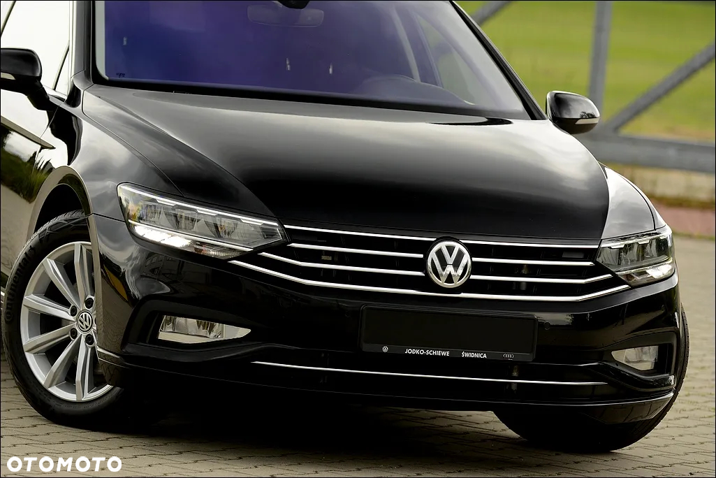 Volkswagen Passat Variant 2.0 TDI SCR DSG Comfortline - 11