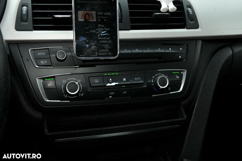 BMW Seria 3 320d Aut. - 17