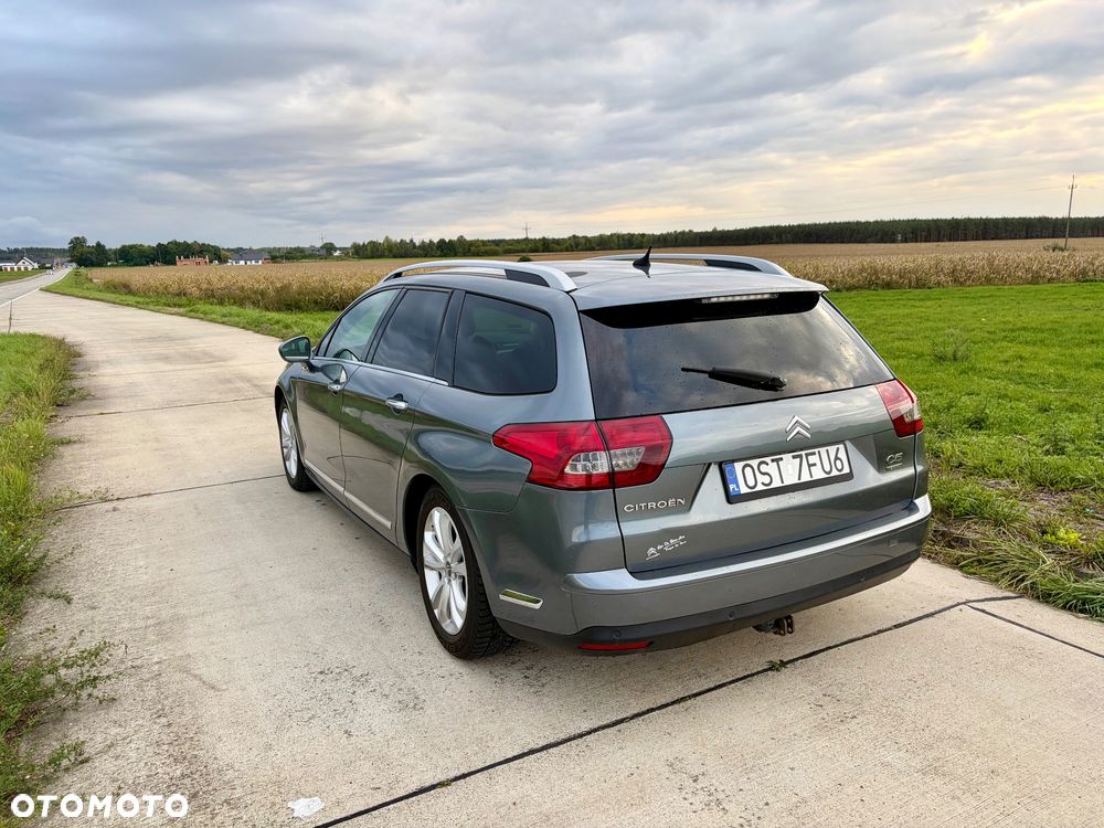 Citroen C5 2012 photo 2