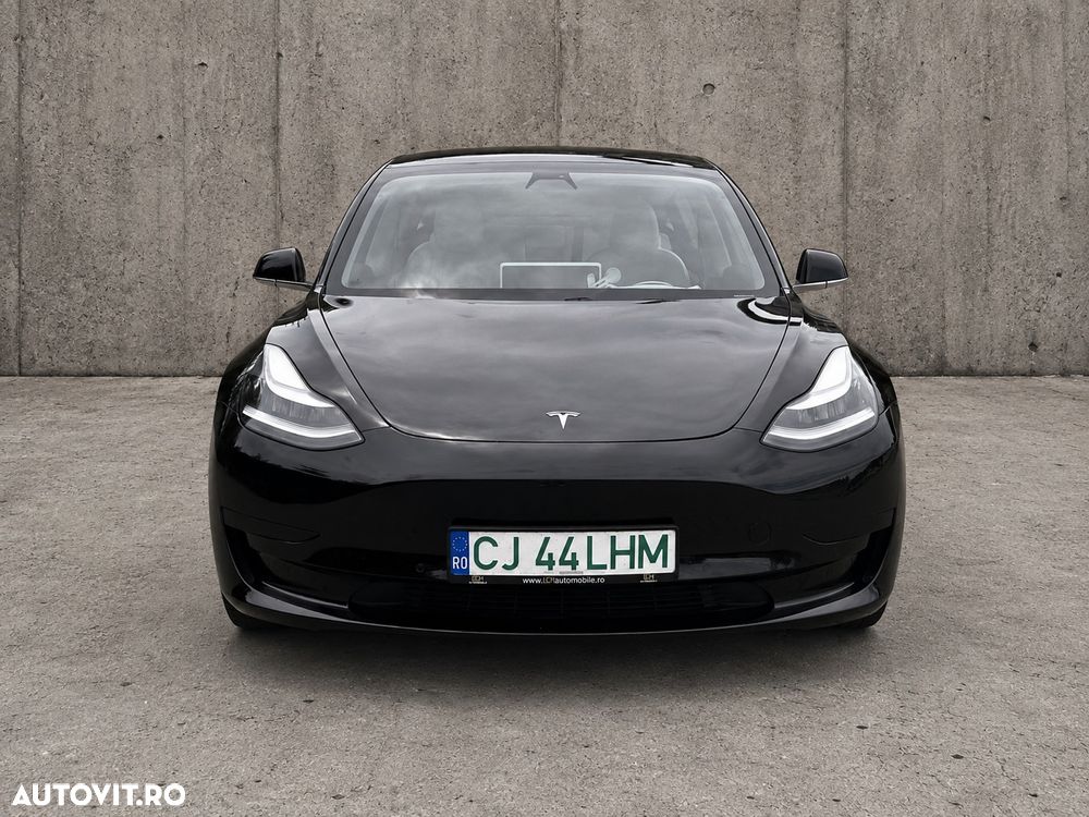 Tesla Model 3 Standard Reichweite Plus Hinterradantrieb - 11
