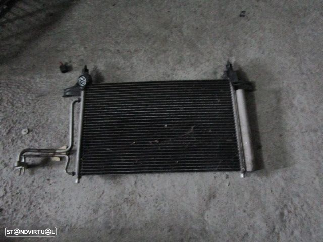 Radiador AC 46745840 FIAT STILO 2005 1.2I USADO - 2