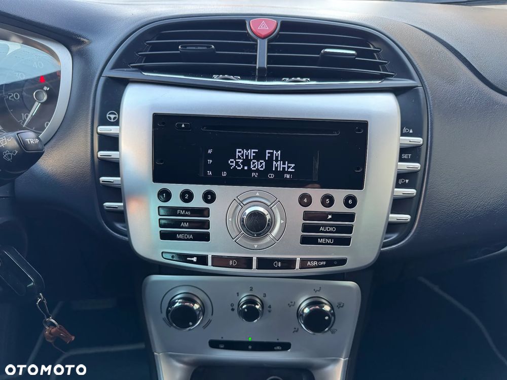 Lancia Delta 1.6 MultiJet 16v DFN6 Silver - 15