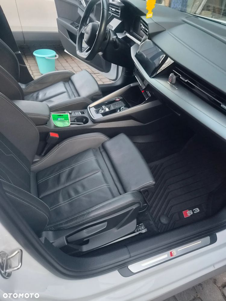 Audi S3 S tronic - 21