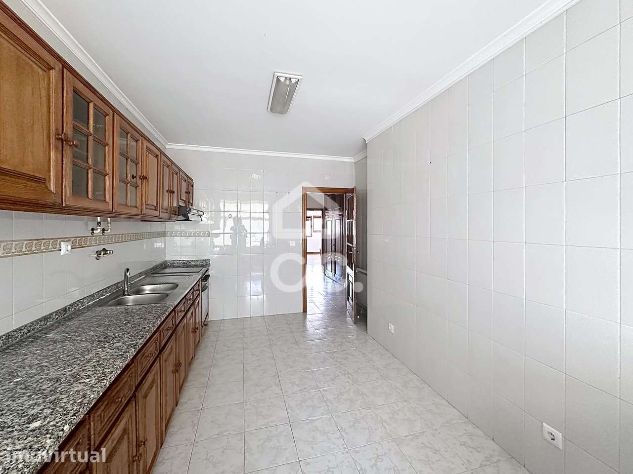 Apartamento T2 Ideal para Habitação Própria ou Rentabilização - Grande imagem: 2/12