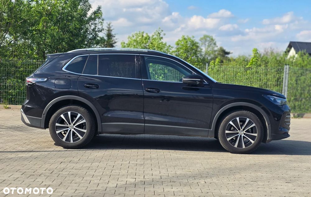 Volkswagen Tiguan - 11