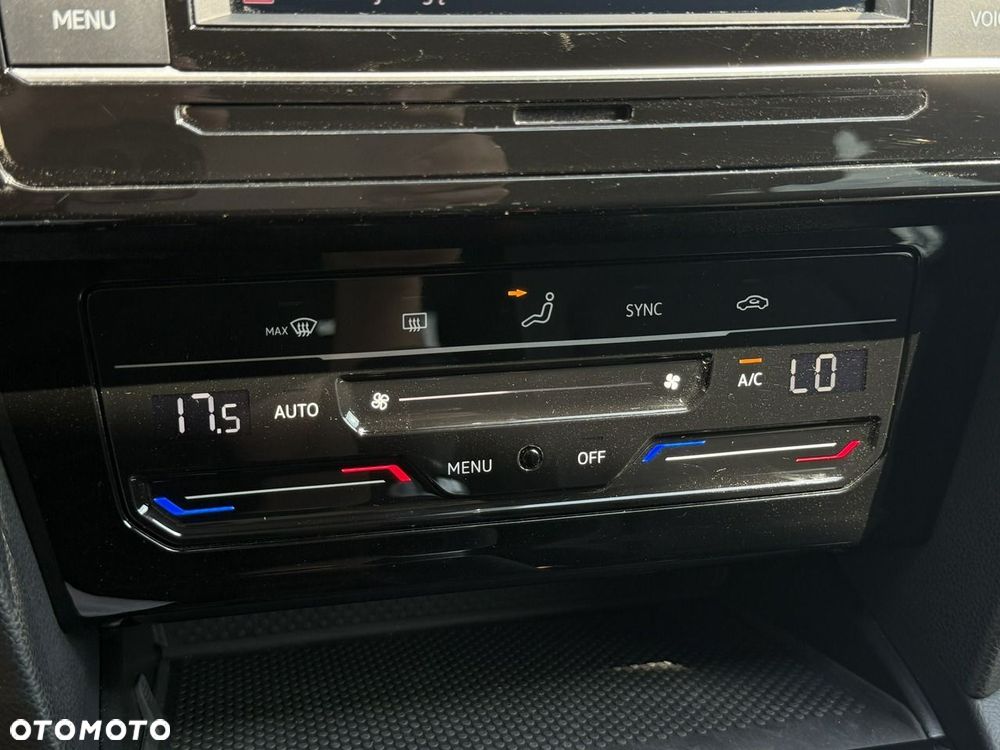 Volkswagen Passat - 27